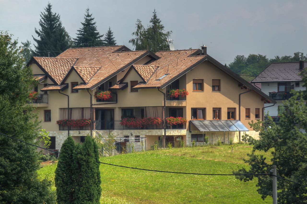 Zrinka House Hotel Grabovac  Exterior photo
